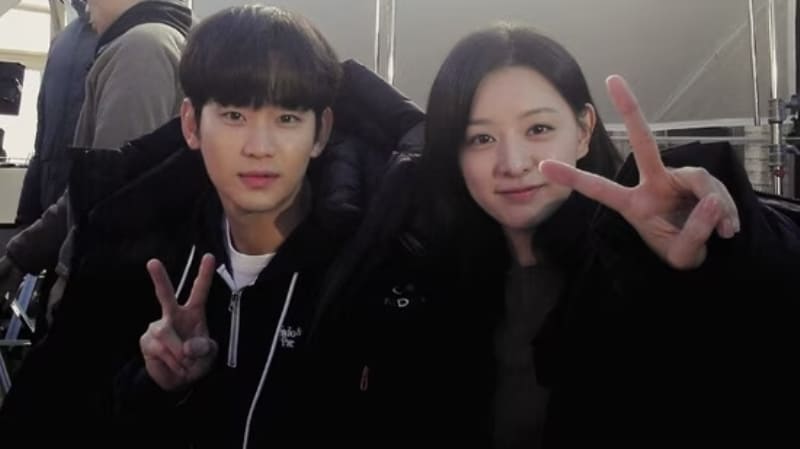 Ким Су Хён Ким Джи Вон Королева слёз слухи отношения Kim Soo hyun Kim Ji Won dating rumors Queen of Tears