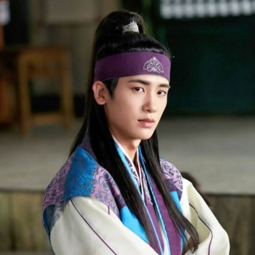 Хваран Hwarang 화랑 Пак Хён Шик Park Hyung Shik 박형식 Хваран Hwarang 화랑 Пак Хён Шик Park Hyung Shik 박형식